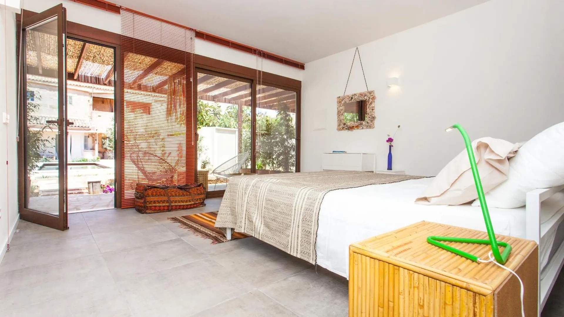 Guest house Idayvuelta Home & Suites With Private Pool Ses Salines