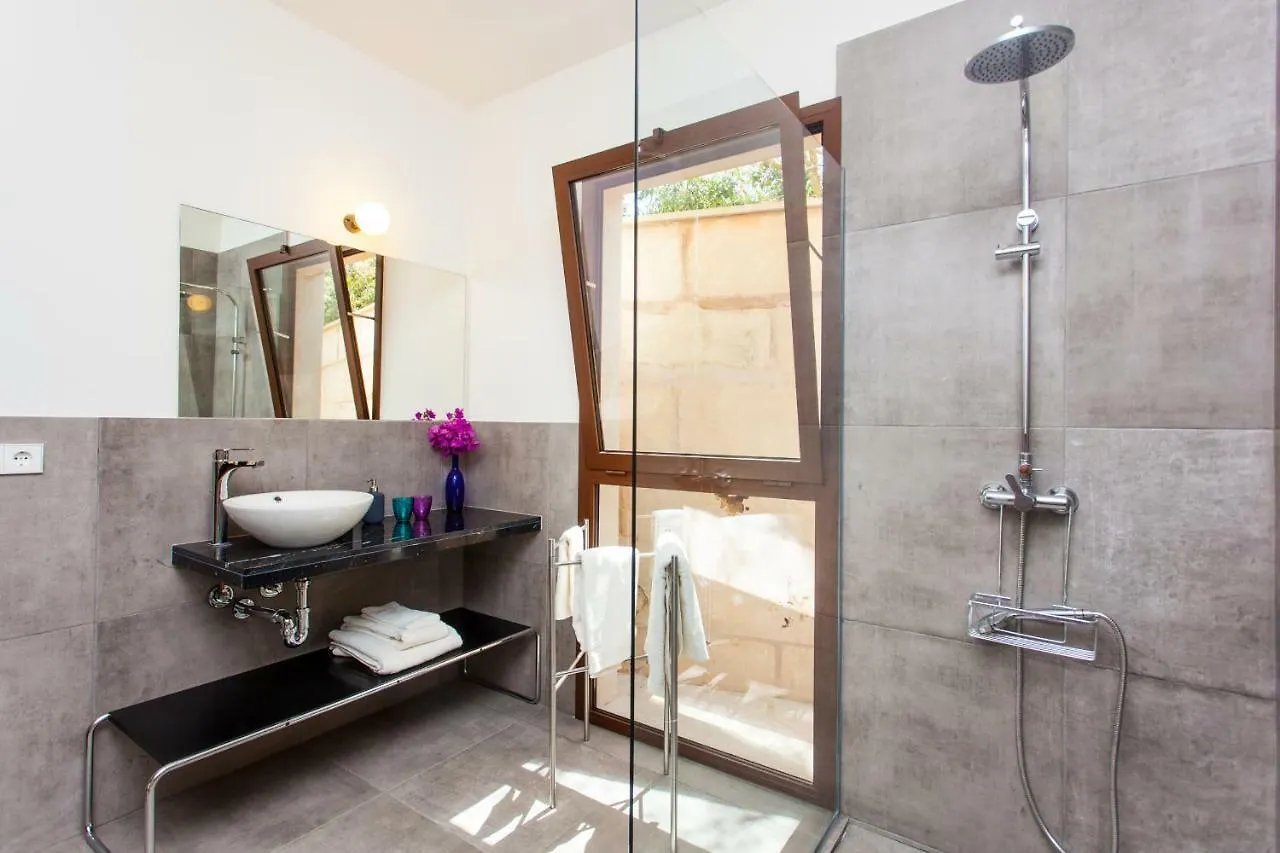 Idayvuelta home&suites Ses Salines  Espagne